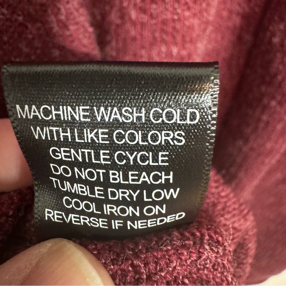 NWT. Cure Women's Ribbed Sweater Size 3X. Maroon color long sleeve sweater - Picture 12 of 12